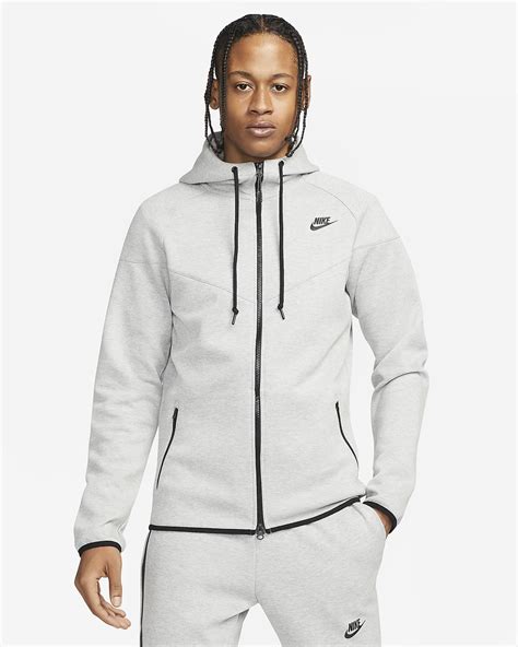 hoe duur is nike tech|Nike techs for men.